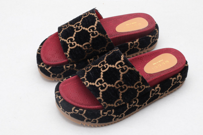 GUI SANDAL