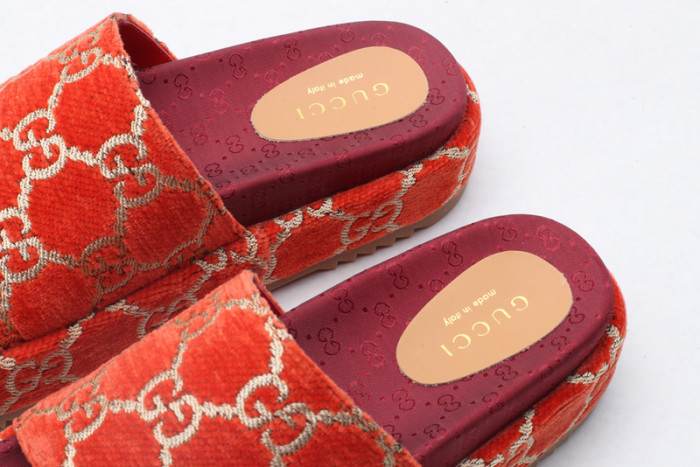 GUI SANDAL