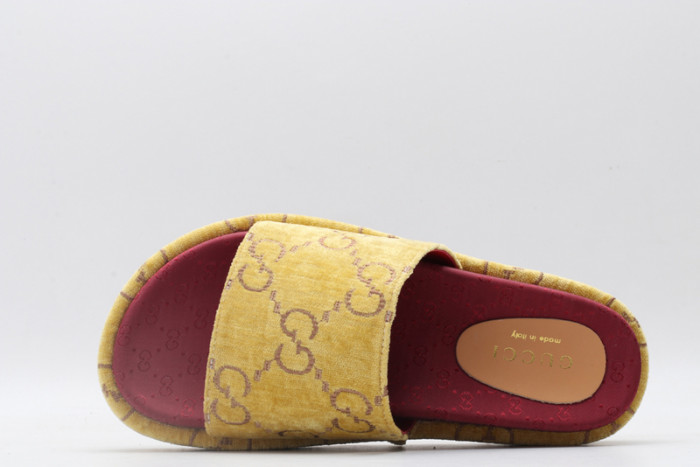GUI SANDAL