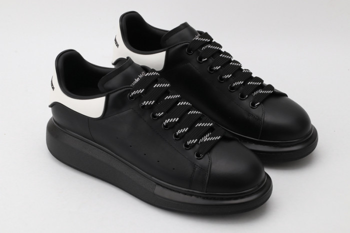 ALEX MCQU SNEAKER