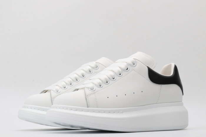 ALEX MCQU SNEAKER