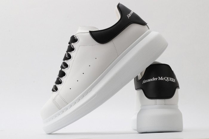 ALEX MCQU SNEAKER