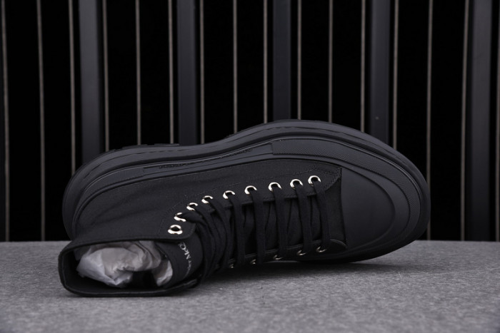 ALEX MCQU SNEAKER