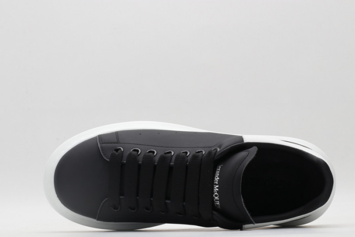 ALEX MCQU SNEAKER