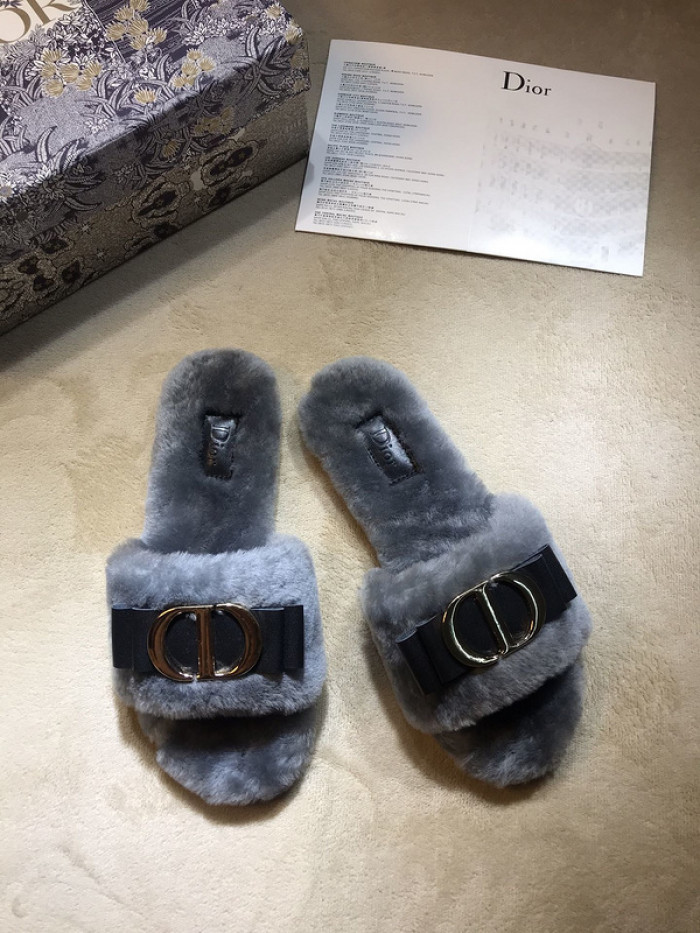 d10r sandal