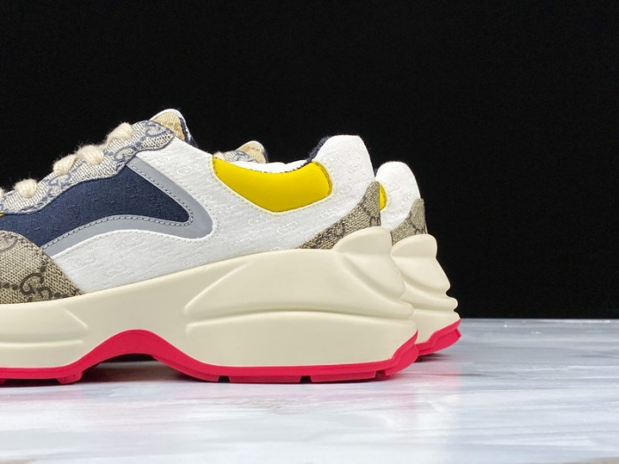 GUI SNEAKER