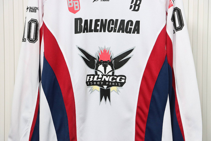 balenc1g& shirt