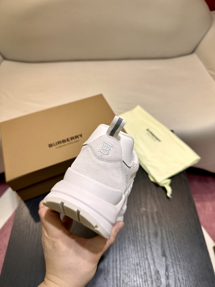 BUB sneaker