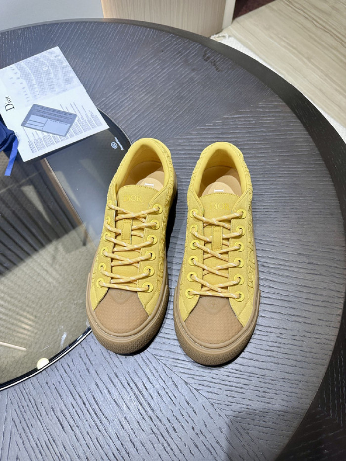 D10R SNEAKER
