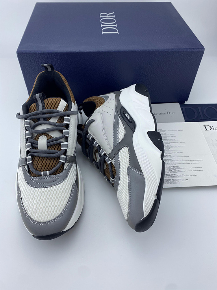 D10R SNEAKER