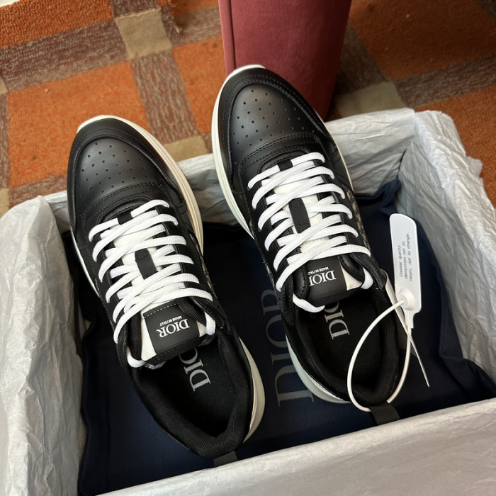 D10R B25 SNEAKER