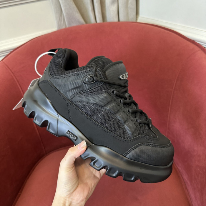 D10R B57 SNEAKER
