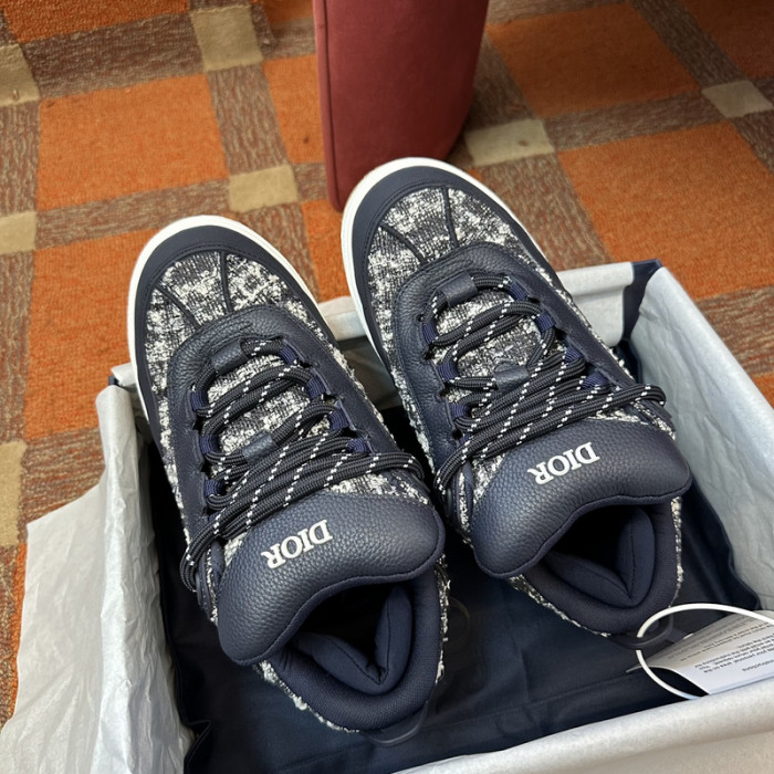 D10R SNEAKER
