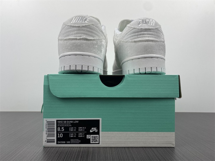 Dover Street Market x Nike Dunk Low “Triple White” DH2686-100