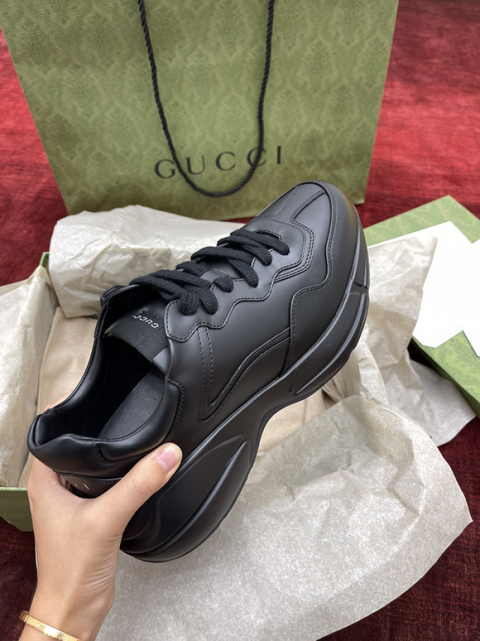 GUI SNEAKER