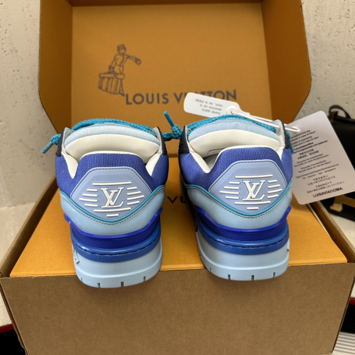 L0VT SNEAKER