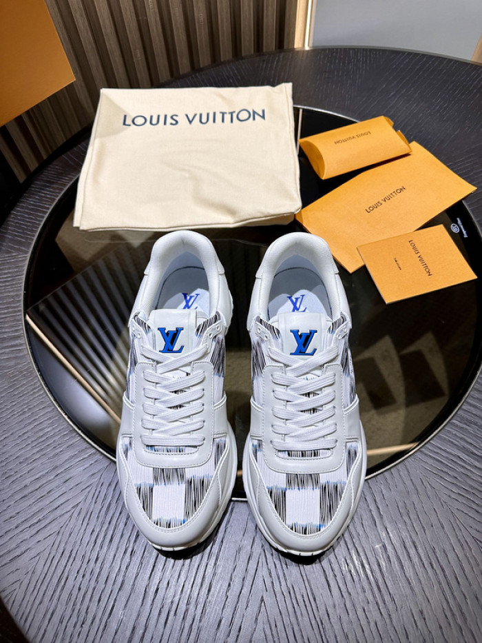L0VT SNEAKER