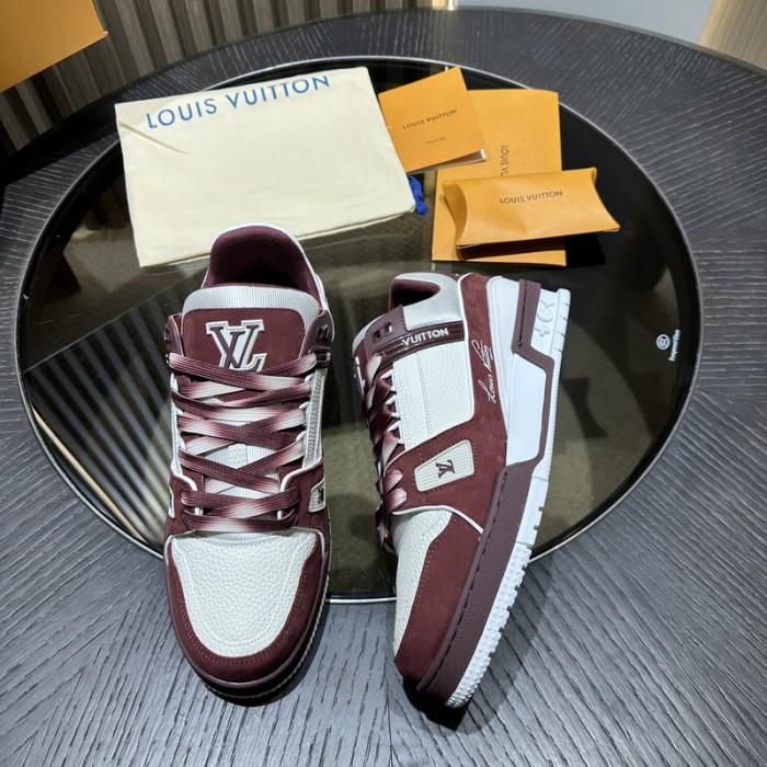 L0VT SNEAKER