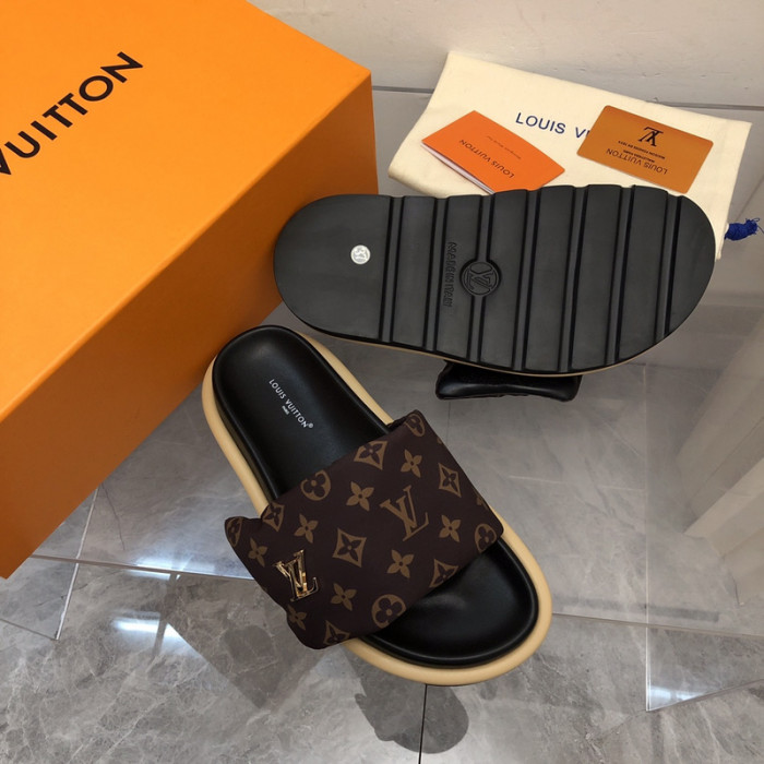 L0VT SANDAL