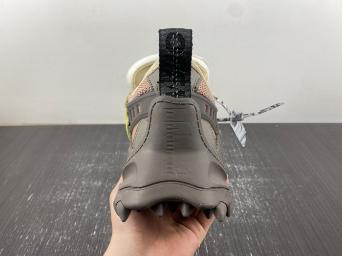 OFW SNEAKER