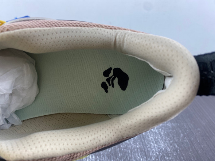 OFW SNEAKER