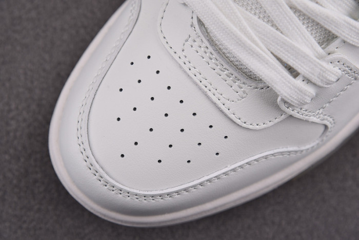 OFW SNEAKER