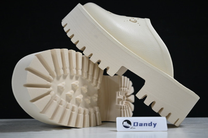 GUI SANDAL